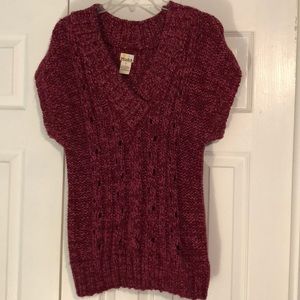 Short sleeve sweater